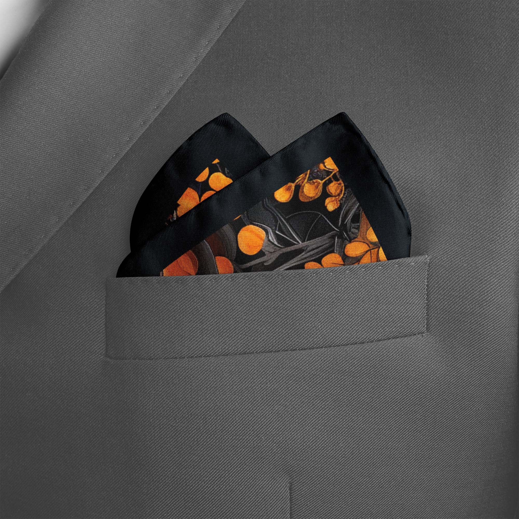 HALLOWEEN TREE SILK POCKET SQUARE HALLOWEEN TREE SILK POCKET SQUARE