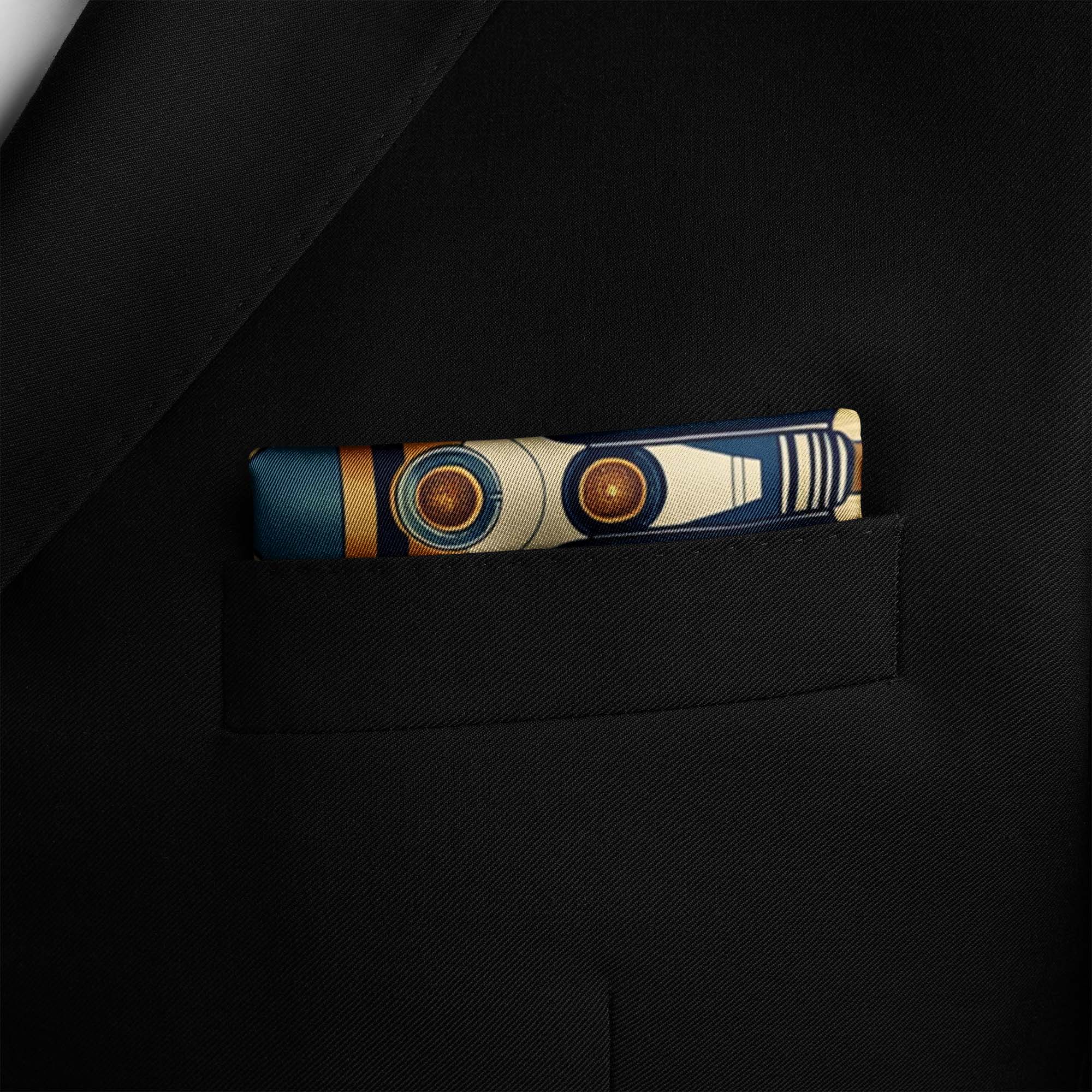 ELEVATING SILK POCKET SQUARE ELEVATING SILK POCKET SQUARE