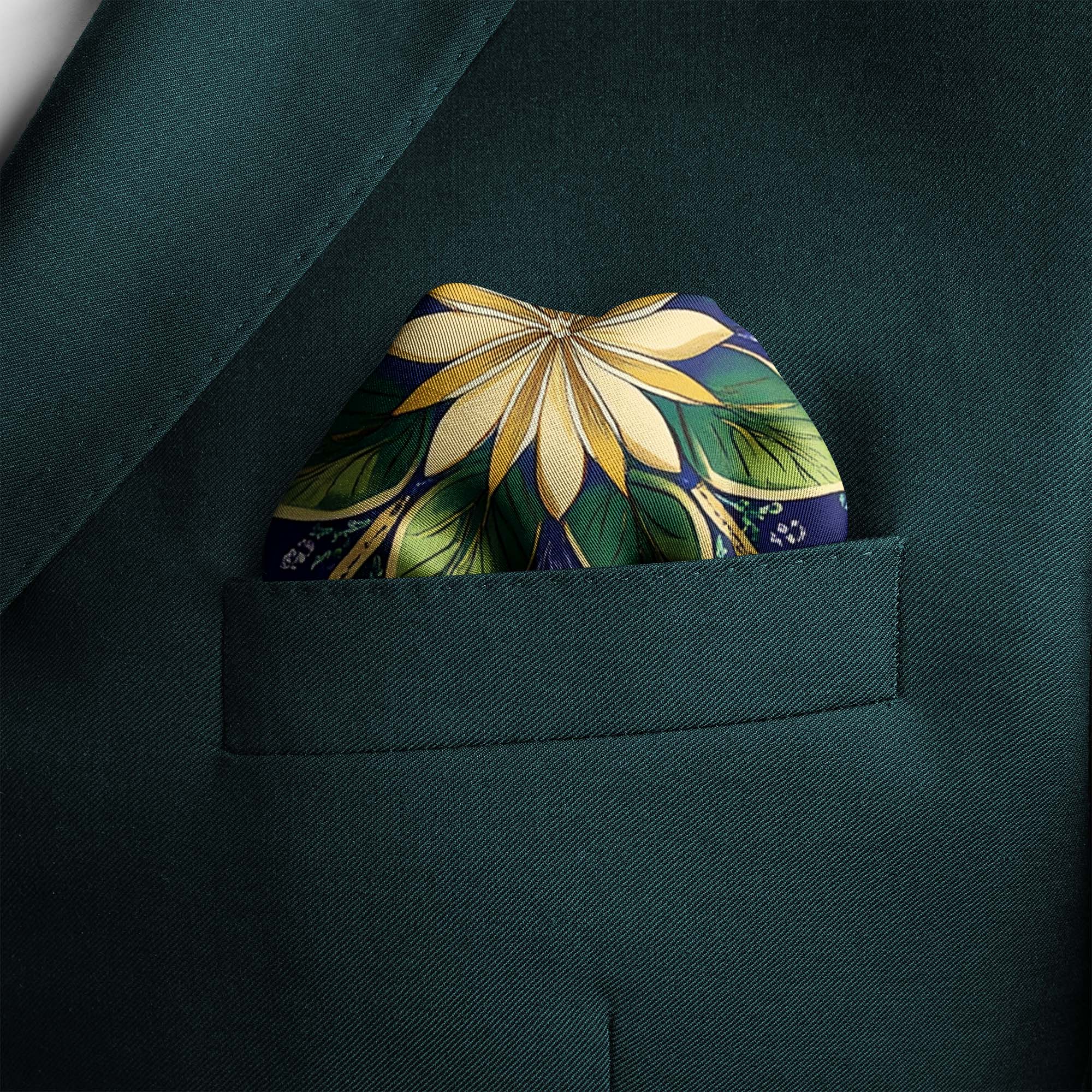 A VIBRANT FLORAL SILK POCKET SQUARE A VIBRANT FLORAL SILK POCKET SQUARE