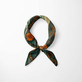 THE MANTIS SERENADE NECK SCARF