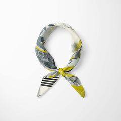 BLOOMVERSE NECK SCARF