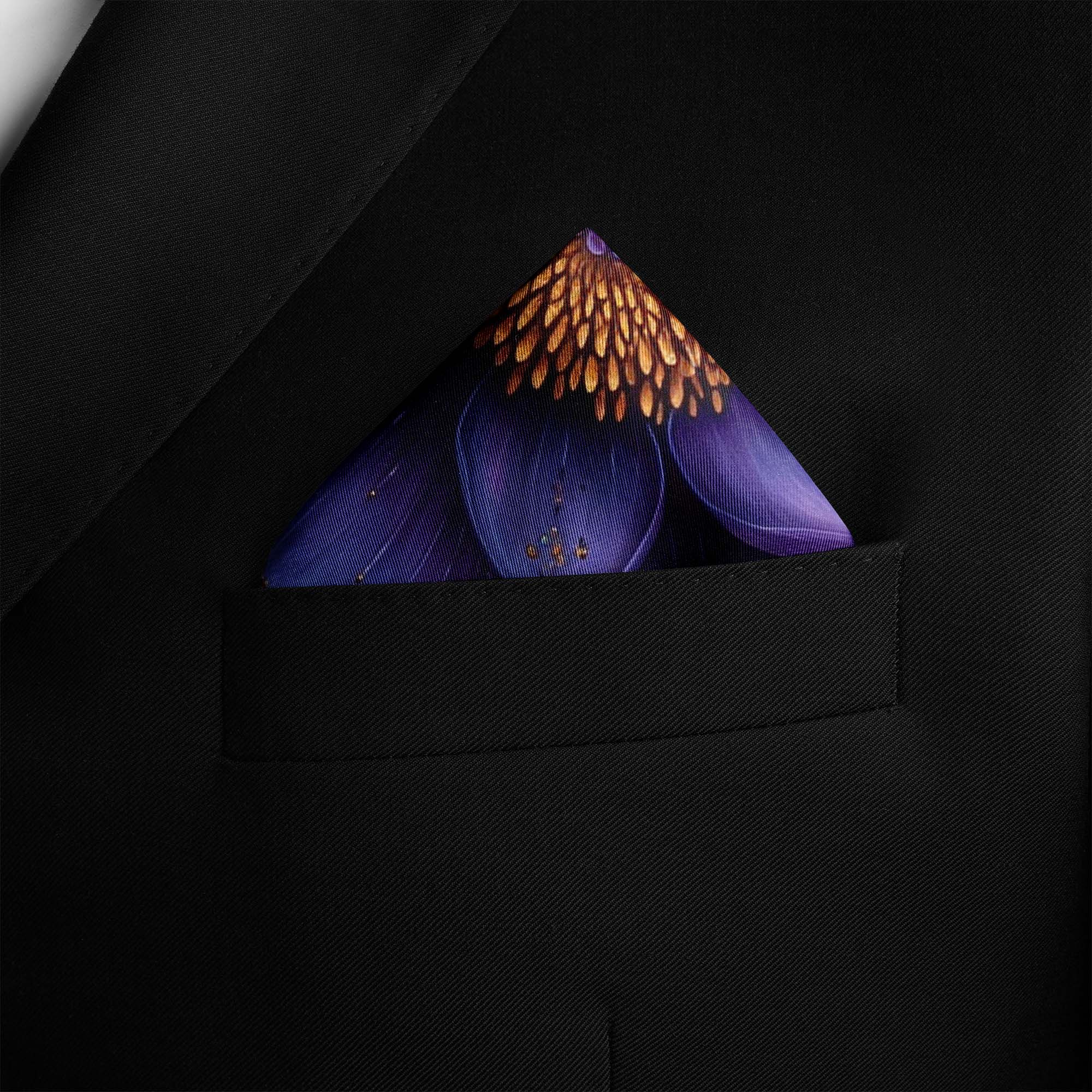 BLUE EXOTIC SILK POCKET SQUARE BLUE EXOTIC SILK POCKET SQUARE