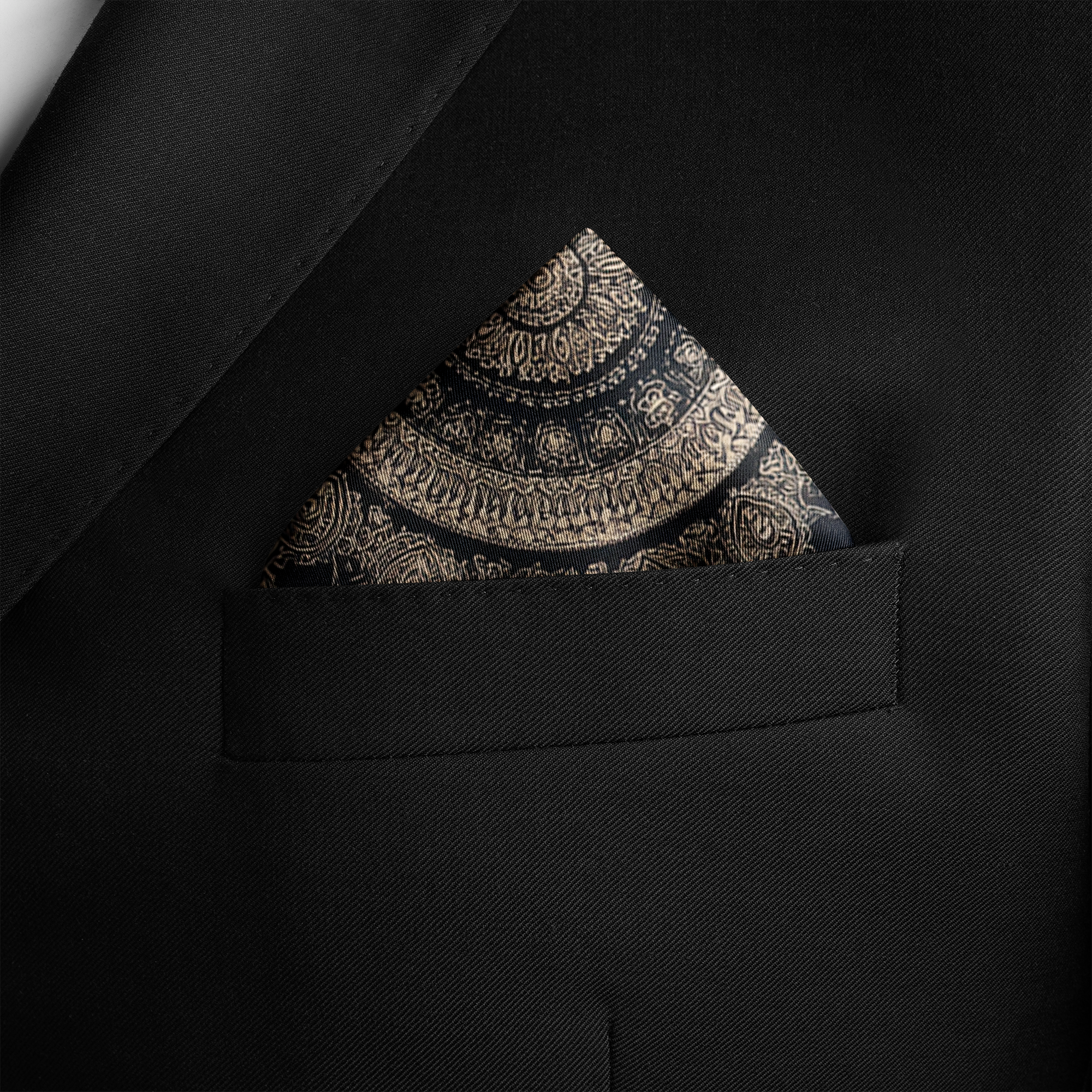 MAJESTIC SILK POCKET SQUARE MAJESTIC SILK POCKET SQUARE