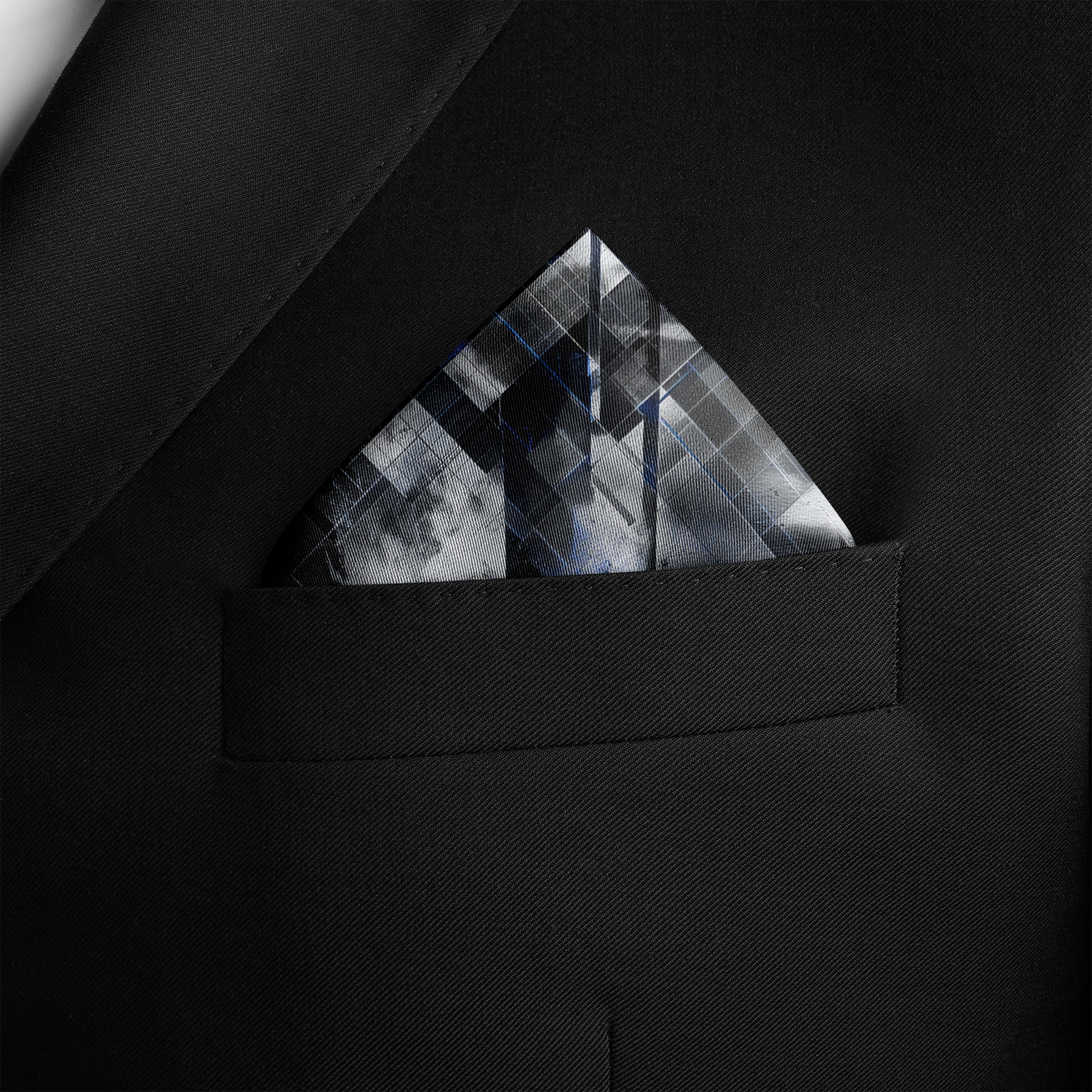 FRACTIX SILK POCKET SQUARE FRACTIX SILK POCKET SQUARE