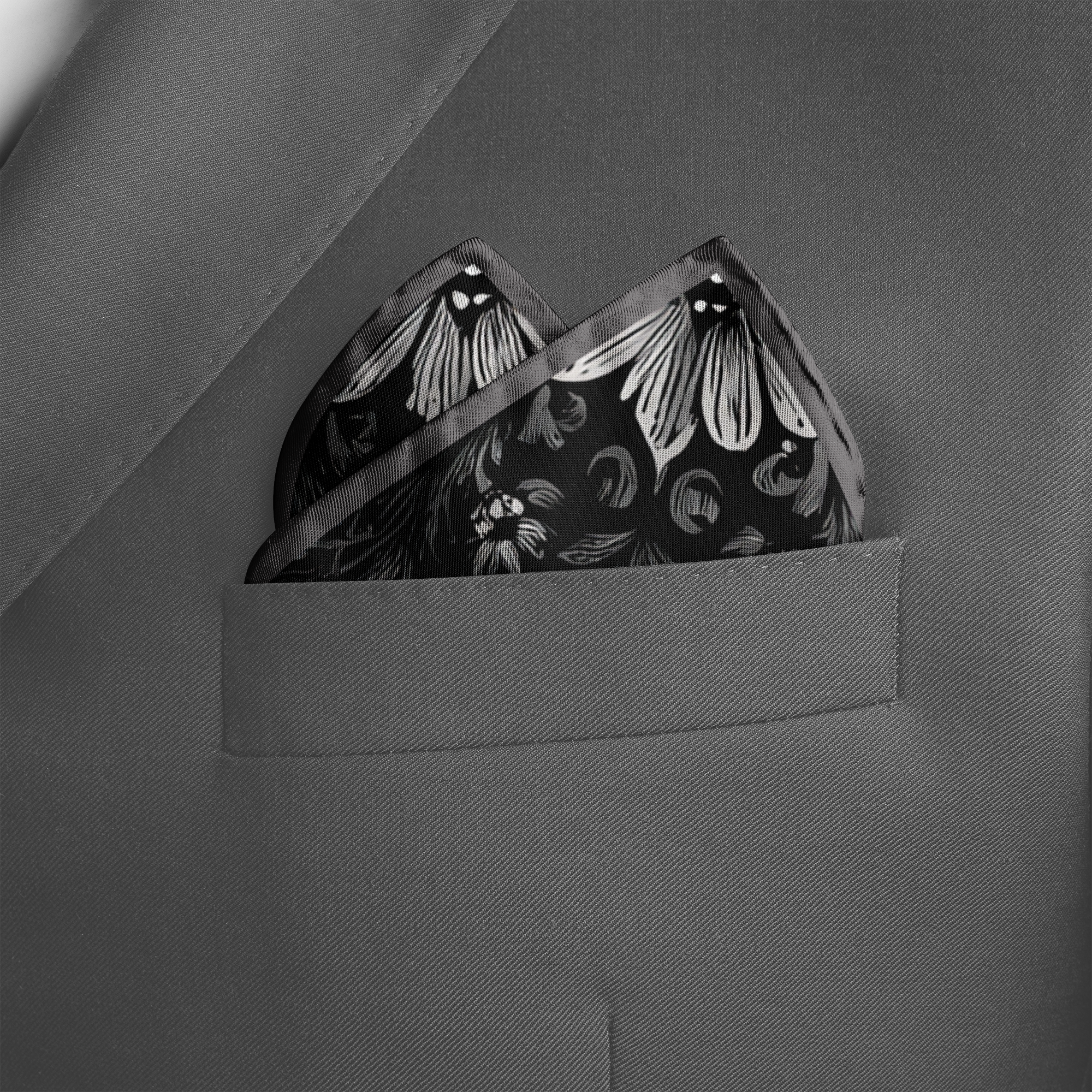 OBSIDIAN SILK POCKET SQUARE OBSIDIAN SILK POCKET SQUARE