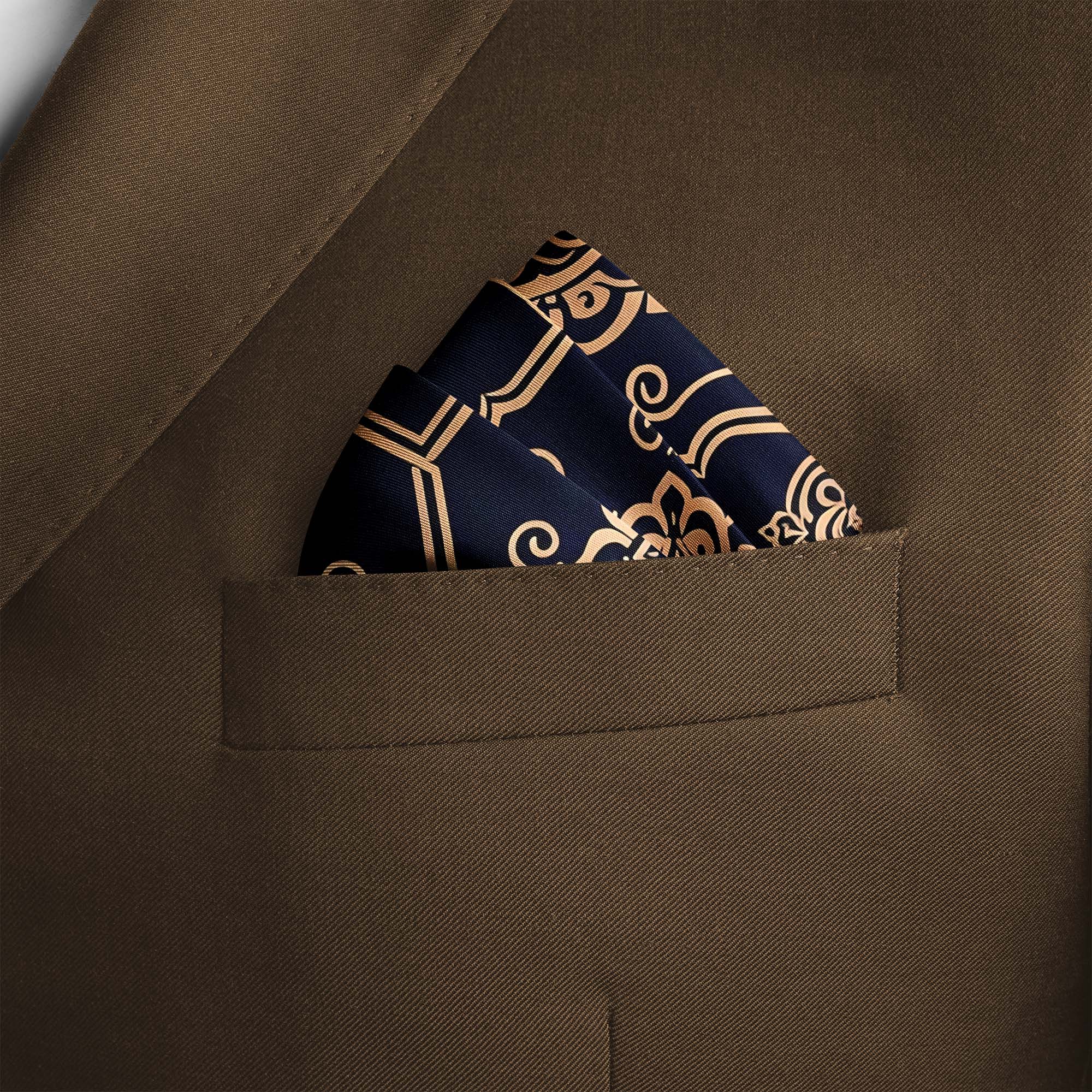 LUXURY ROYAL PATTERN SILK POCKET SQUARE LUXURY ROYAL PATTERN SILK POCKET SQUARE
