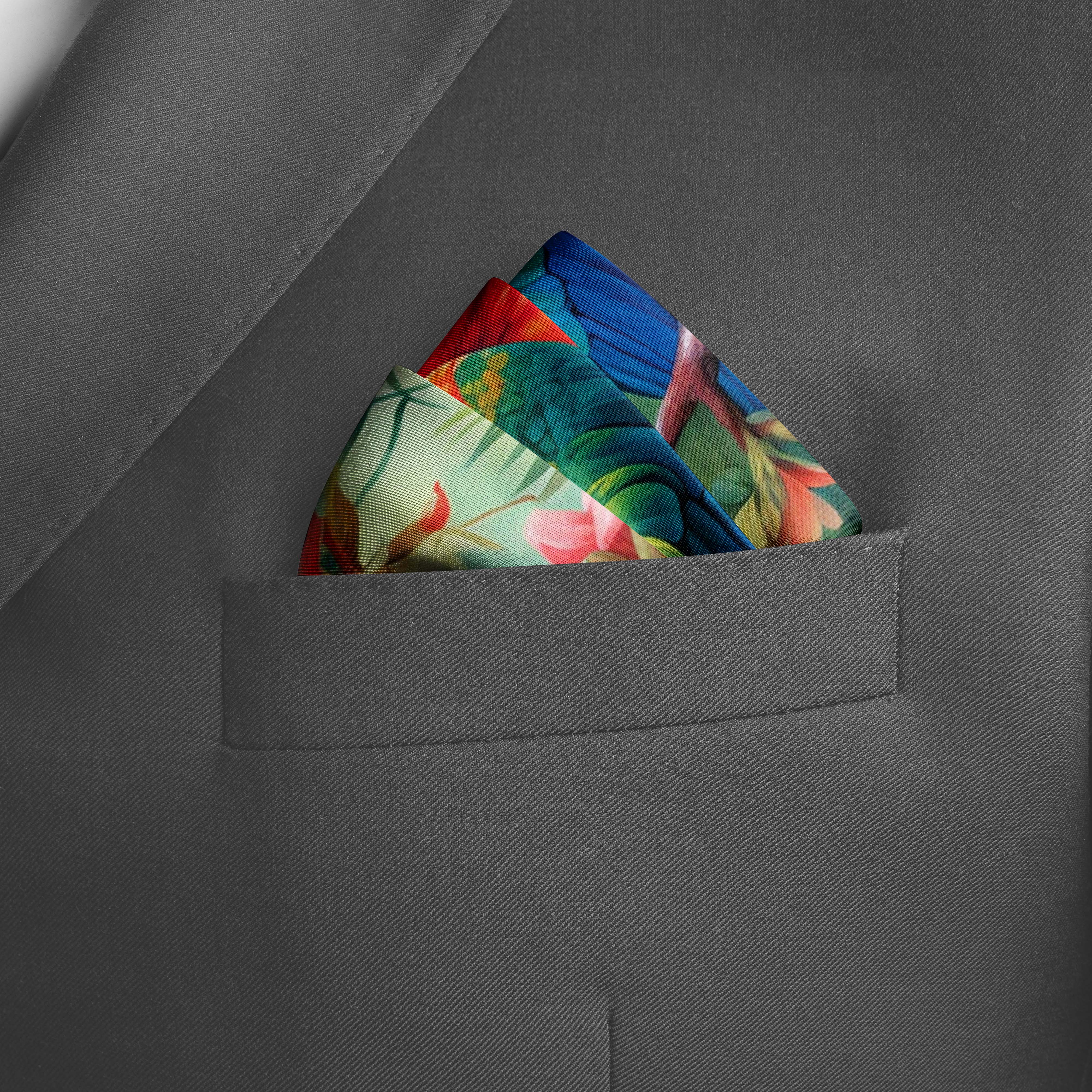 BIRDS AND JUNGLE SILK POCKET SQUARE BIRDS AND JUNGLE SILK POCKET SQUARE