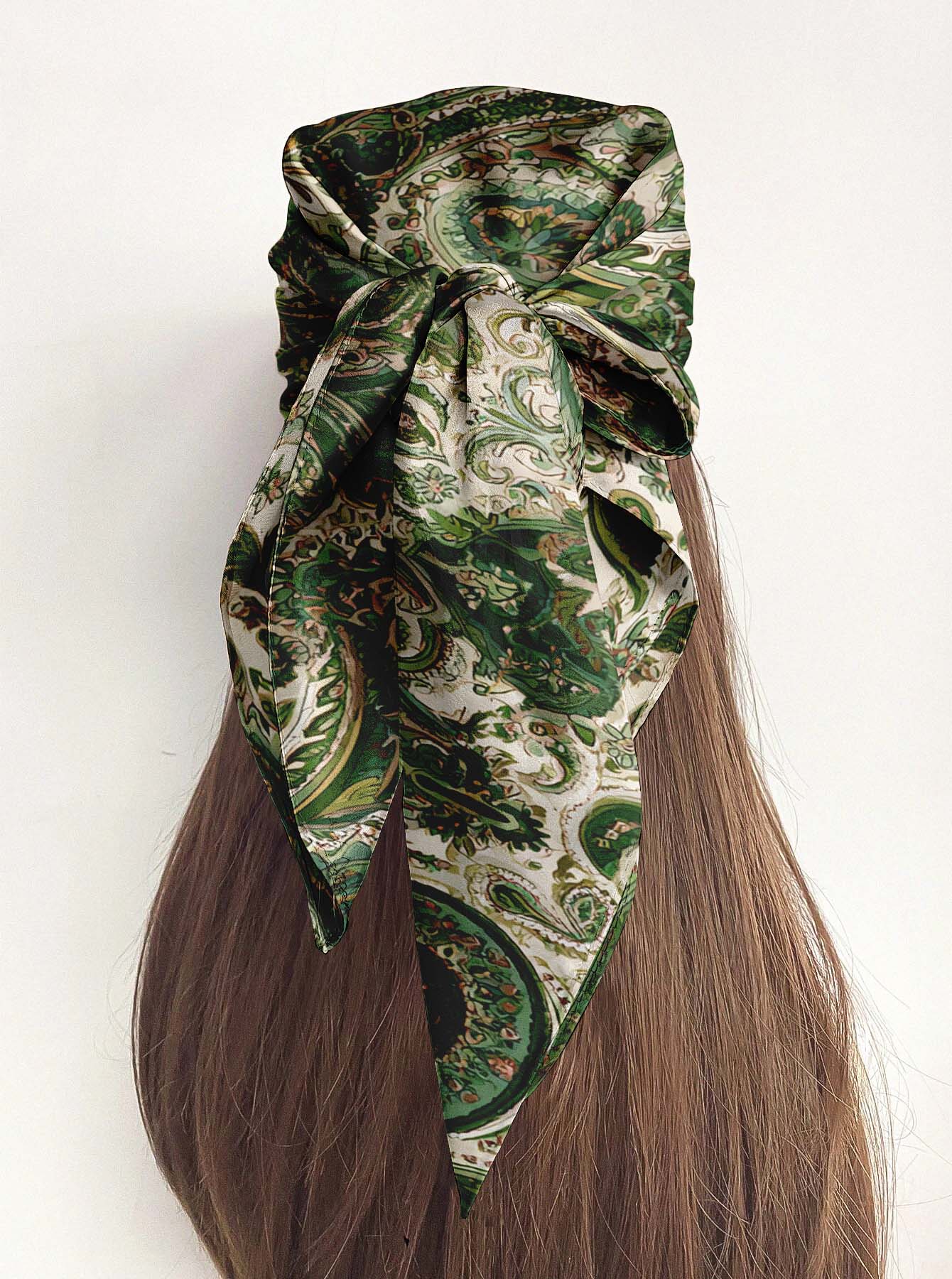 EMERALD PAISLEY SILK HEAD SCARF