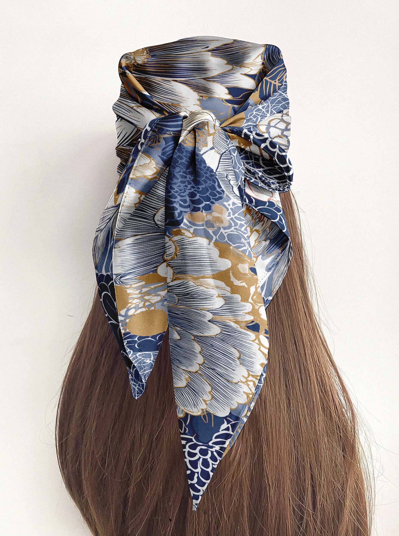 ELIŠKA LOMOVÁ SILK HEAD SCARF