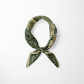 VERDANT NECK SCARF
