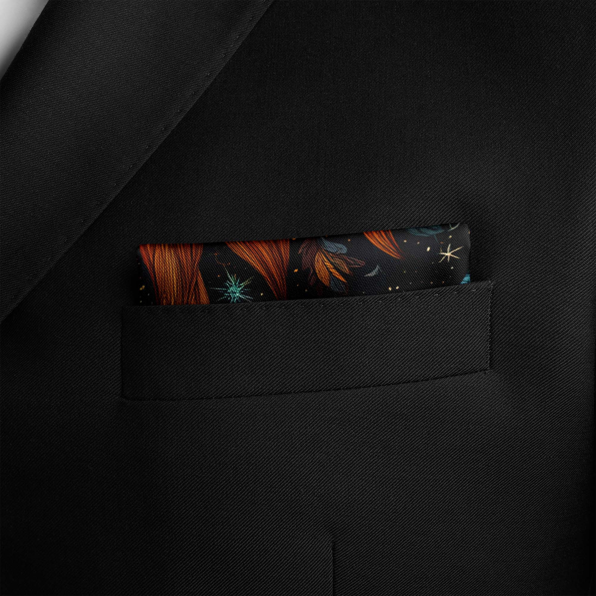 UNION OF LIGHT SILK POCKET SQUARE