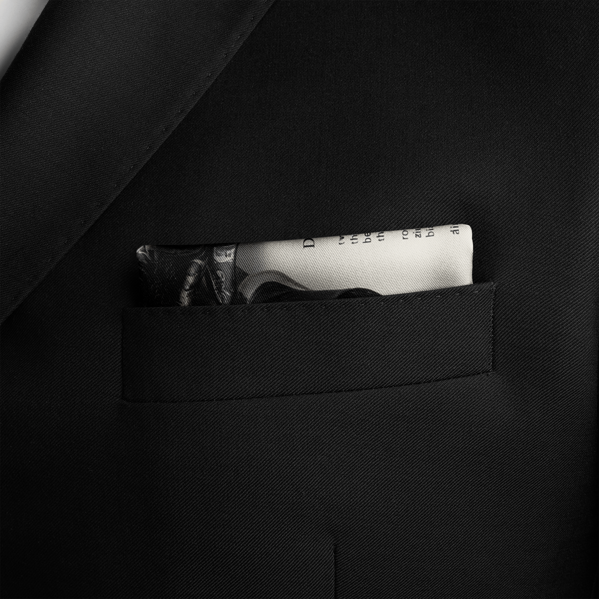 VELVOURA SILK POCKET SQUARE