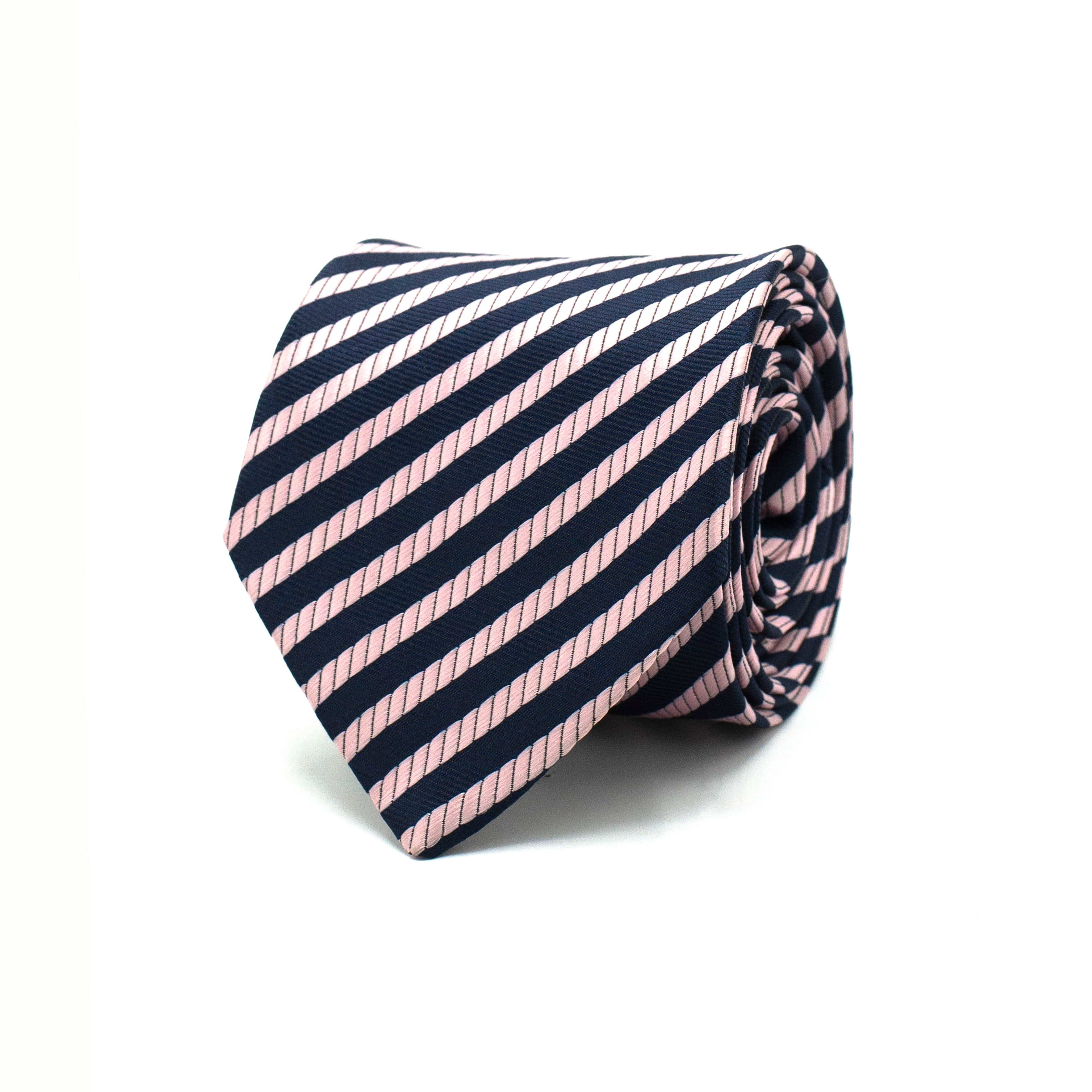 BOLD HARMONY TIE